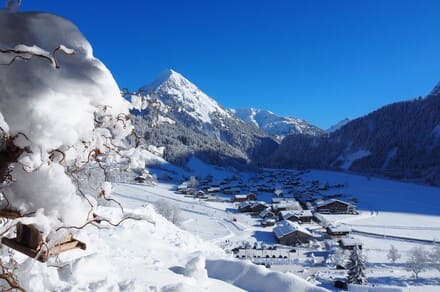Sonne Ausblick Berge Schoppernau Bregenzerwald